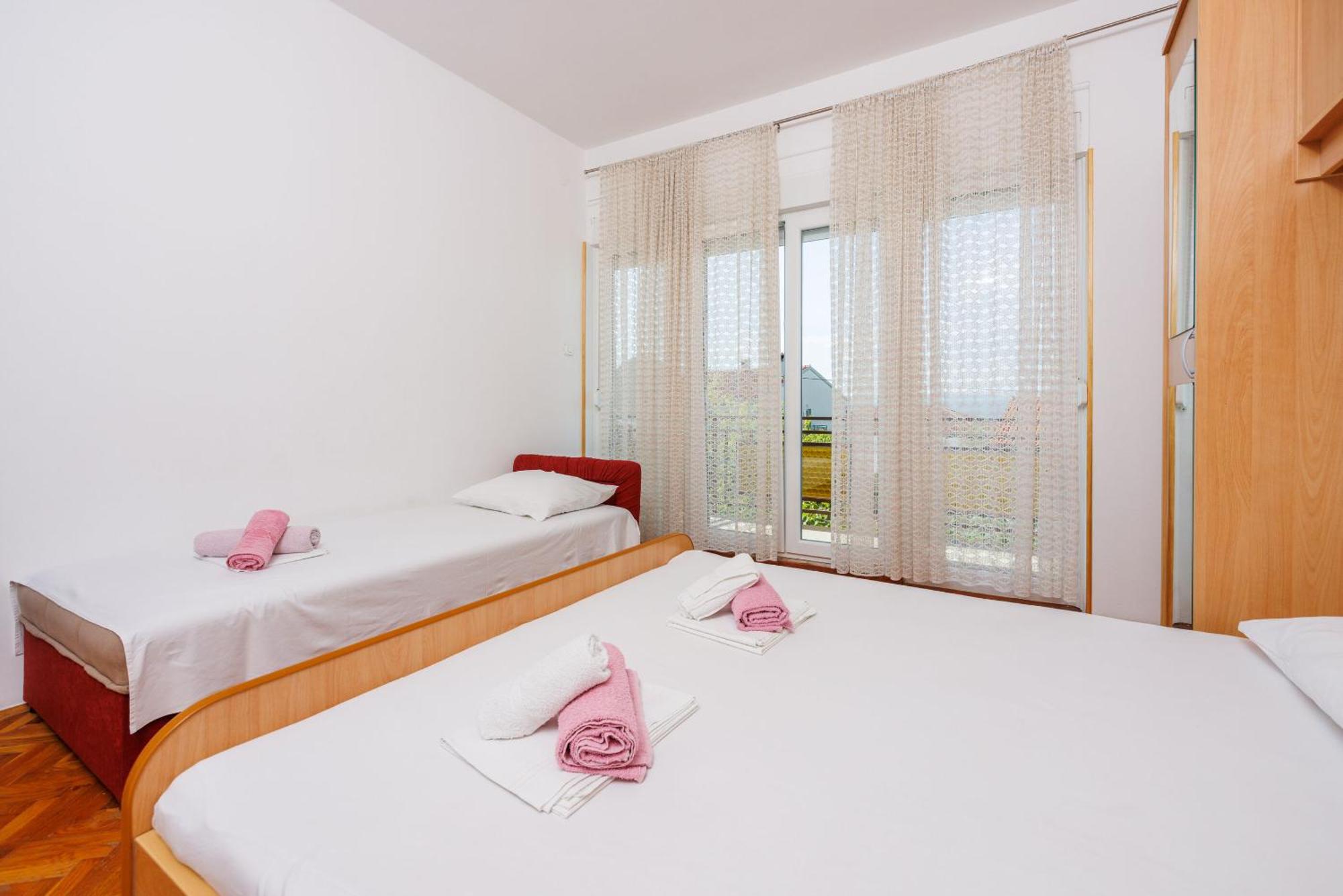 Apartments Davorka Crikvenica Exteriör bild