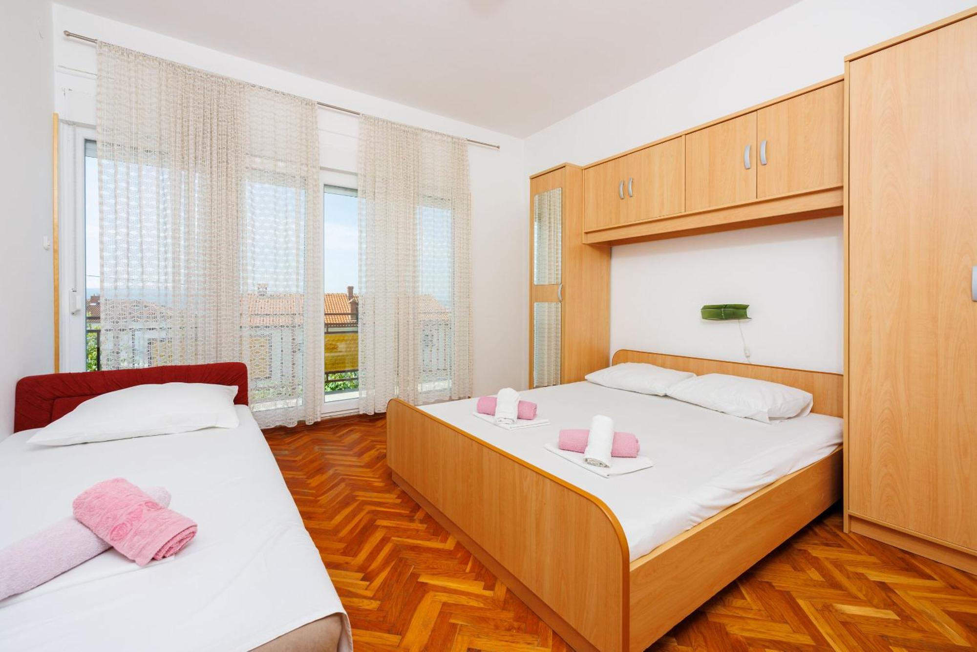 Apartments Davorka Crikvenica Exteriör bild