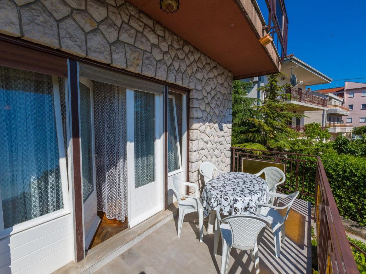 Apartments Davorka Crikvenica Exteriör bild