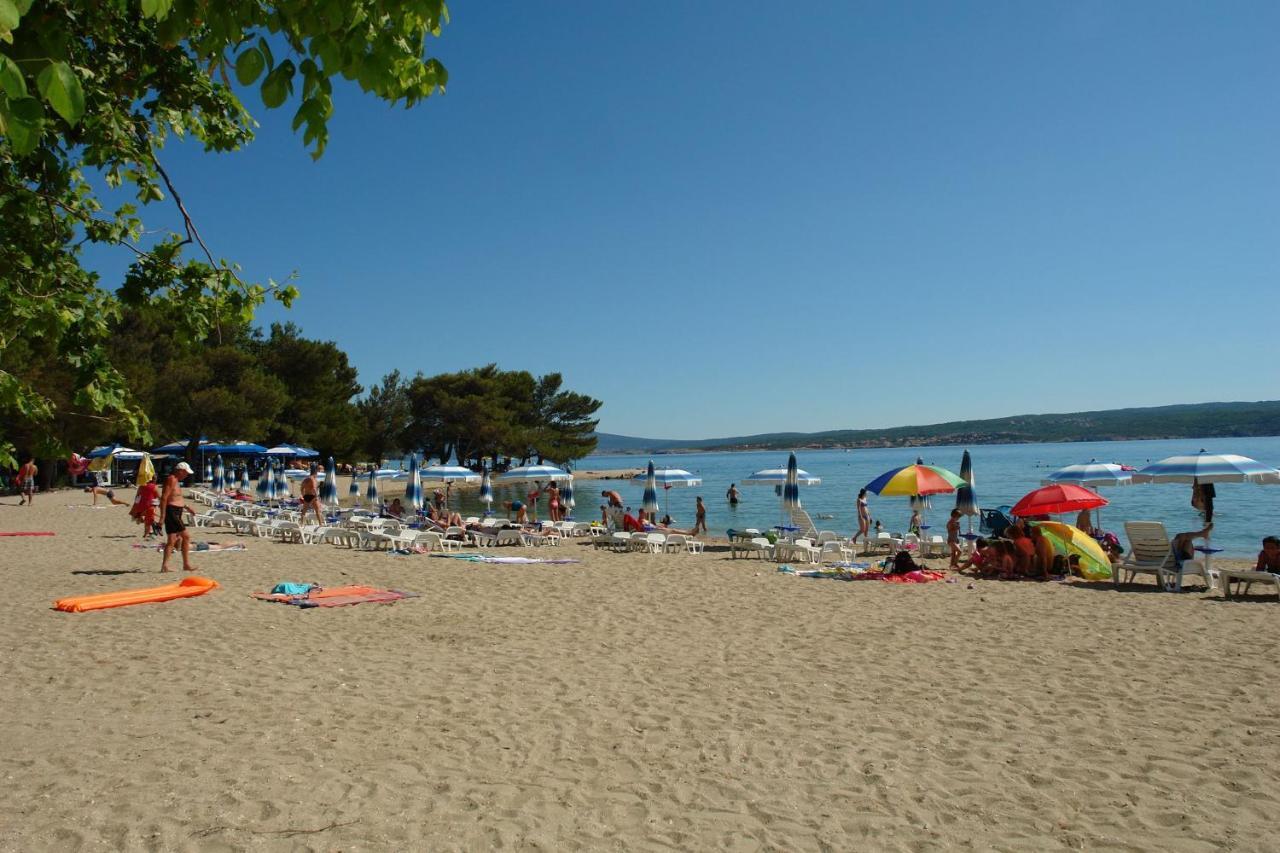 Apartments Davorka Crikvenica Exteriör bild