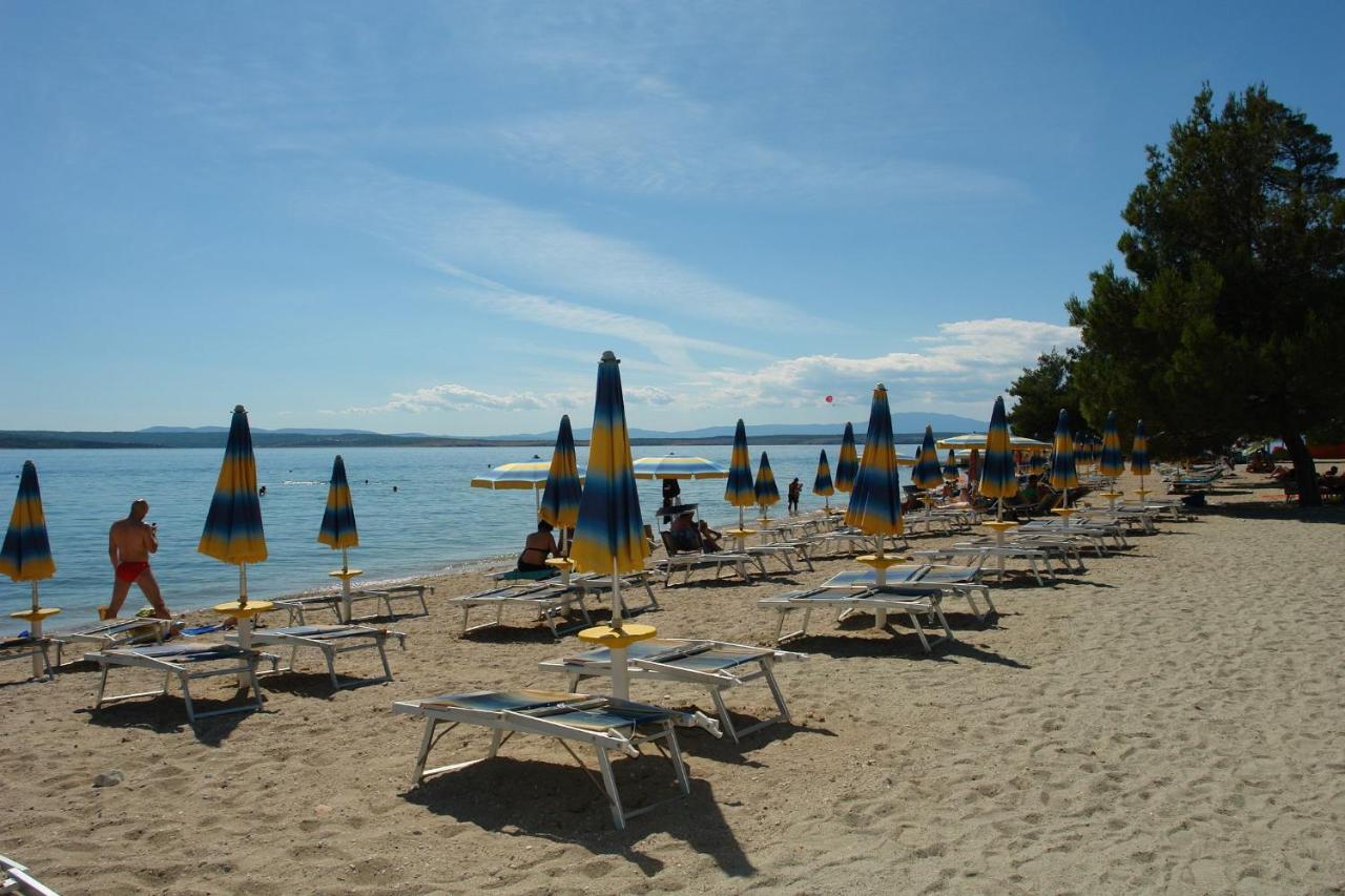 Apartments Davorka Crikvenica Exteriör bild